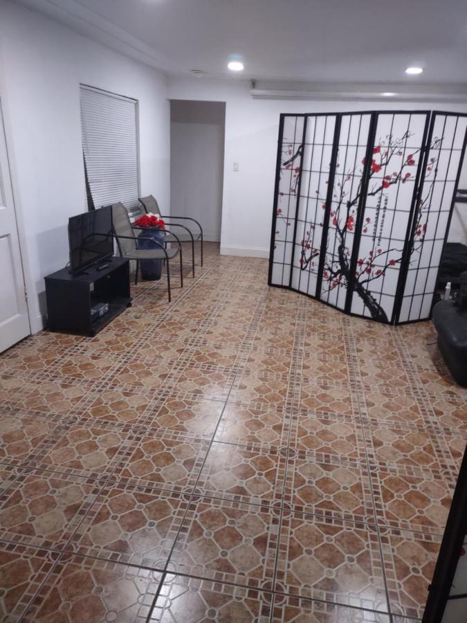 Omar'S Place - Shared Rooms Miami Bagian luar foto